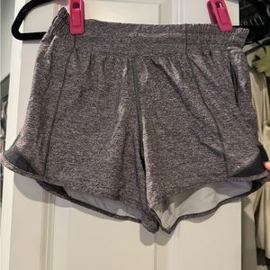 lululemon athletic shorts size 6 tall
